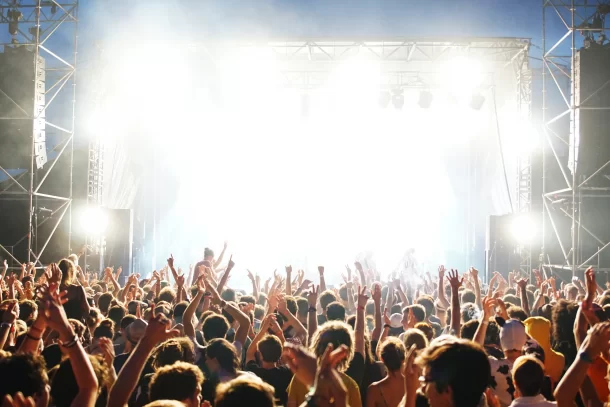 Pulseiras invioláveis para festas e festivais